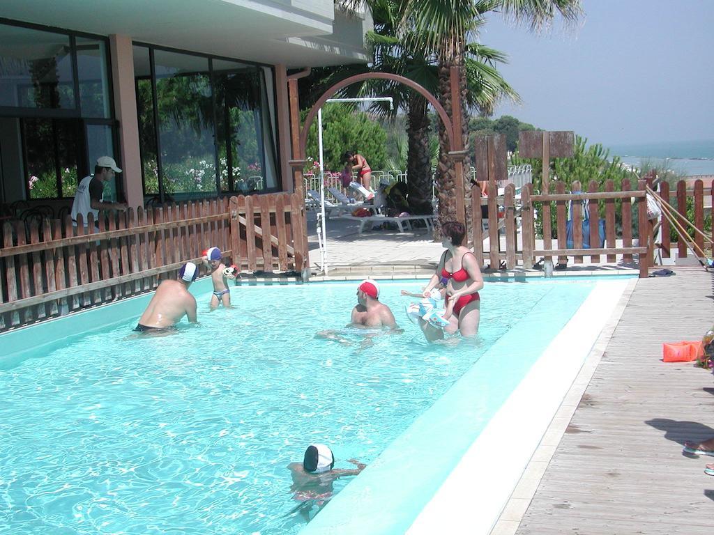 ماسيغنانو Residence Azzurro الغرفة الصورة