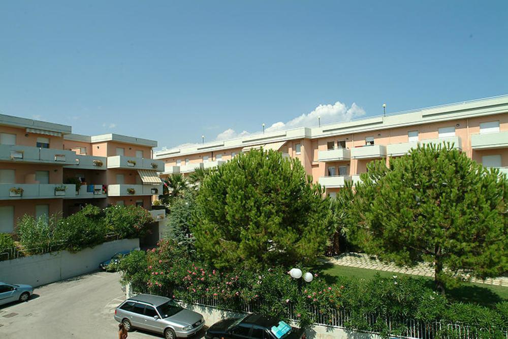 ماسيغنانو Residence Azzurro المظهر الخارجي الصورة