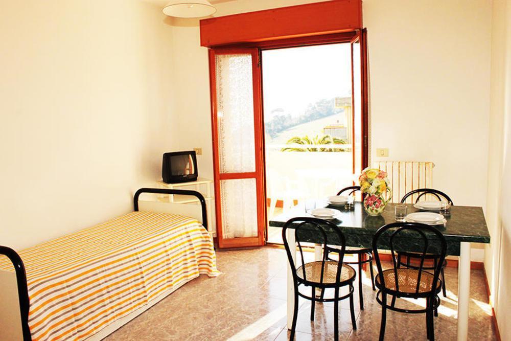 ماسيغنانو Residence Azzurro المظهر الخارجي الصورة