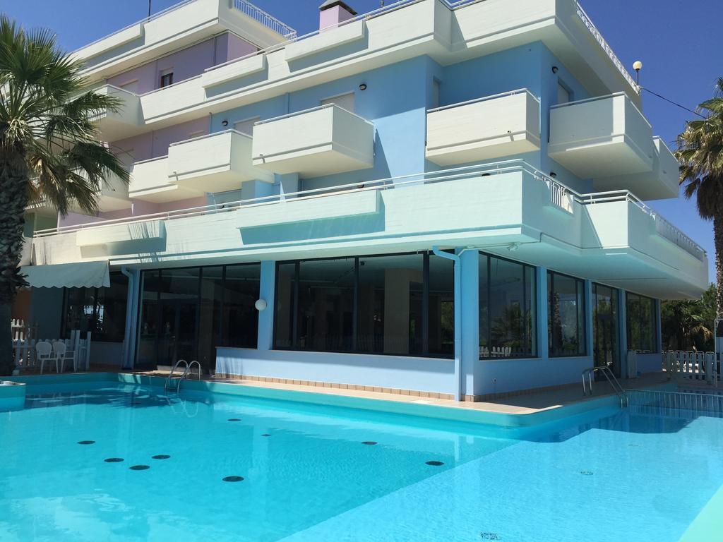 ماسيغنانو Residence Azzurro المظهر الخارجي الصورة
