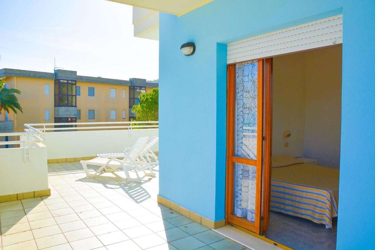 ماسيغنانو Residence Azzurro المظهر الخارجي الصورة